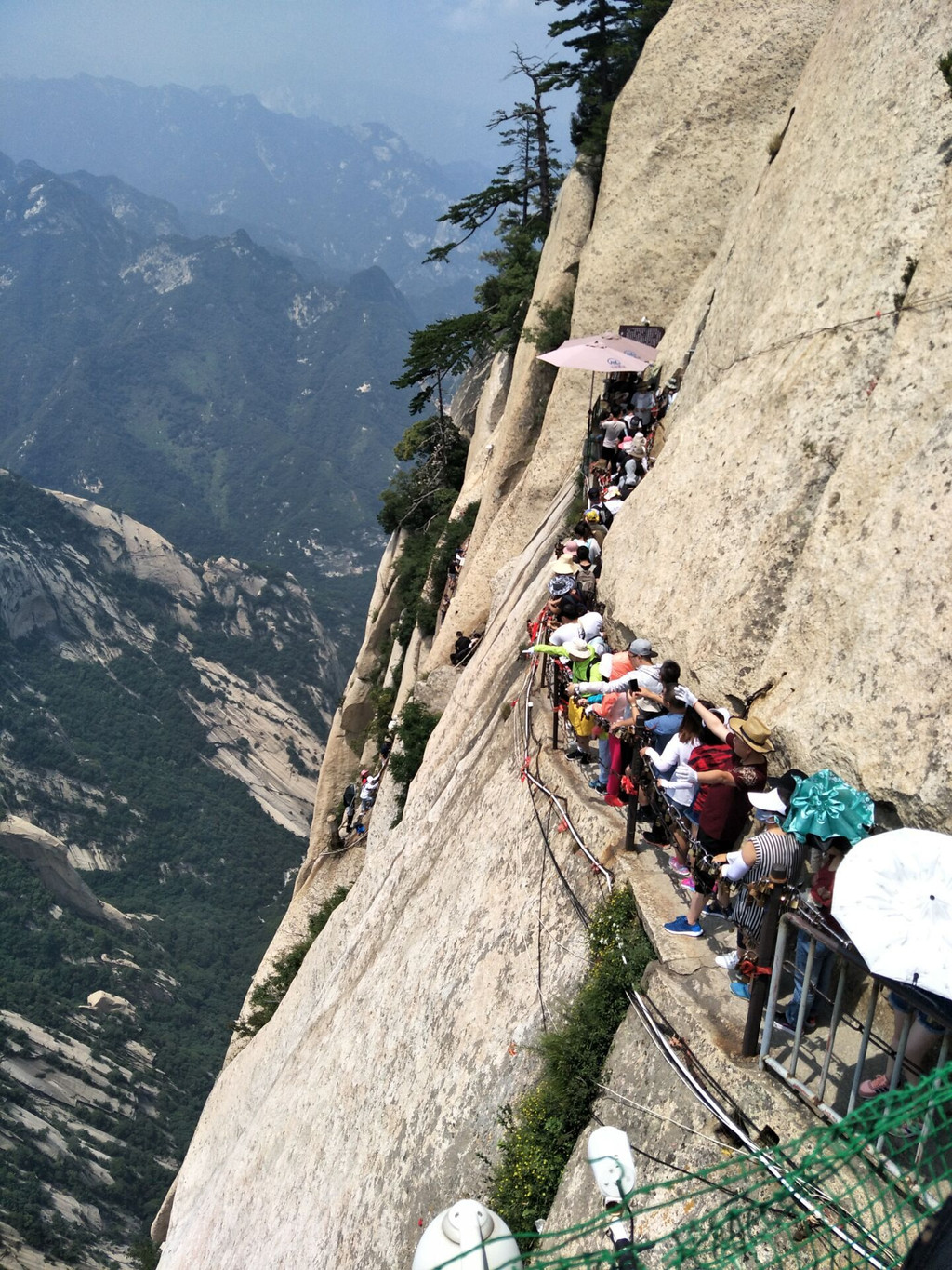 华山南峰"长空栈道"