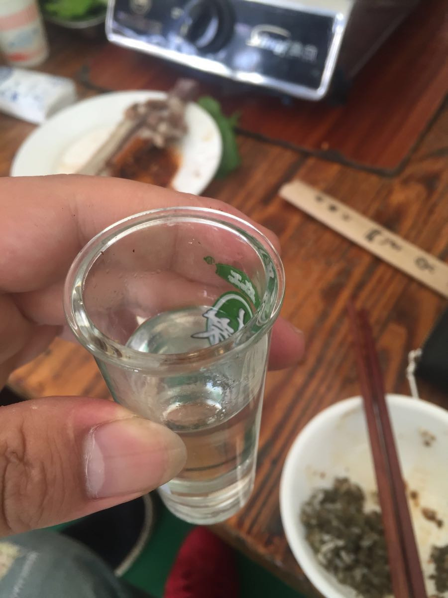        昨晚陪朋友老爸喝了一大杯